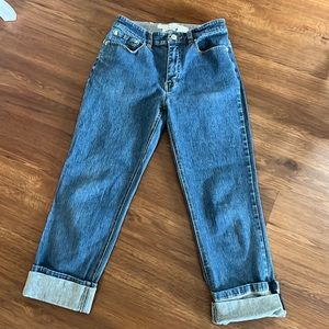 Tommy Hilfiger.       #388